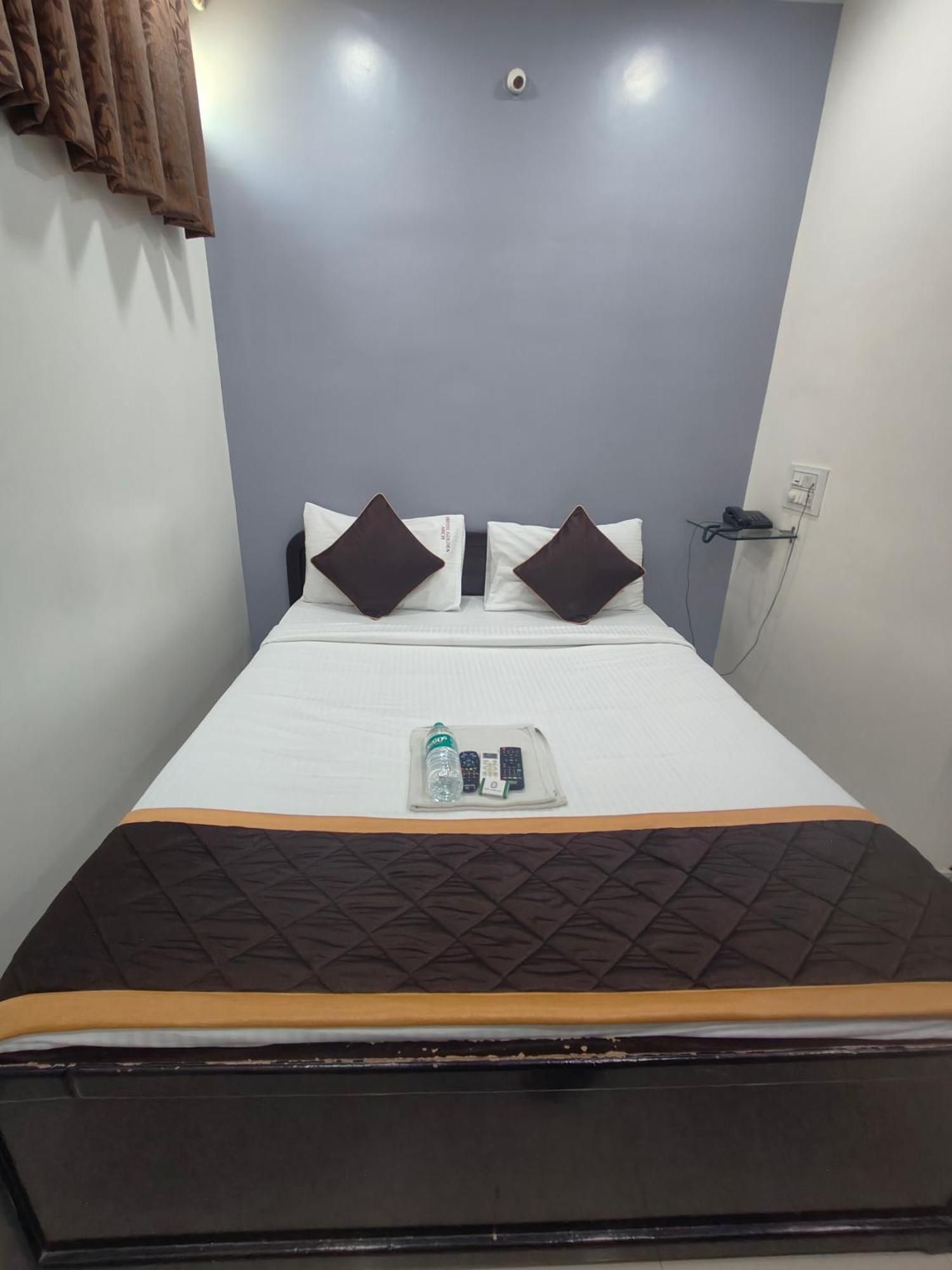 Hotel Golden Arch Bangalore Luaran gambar