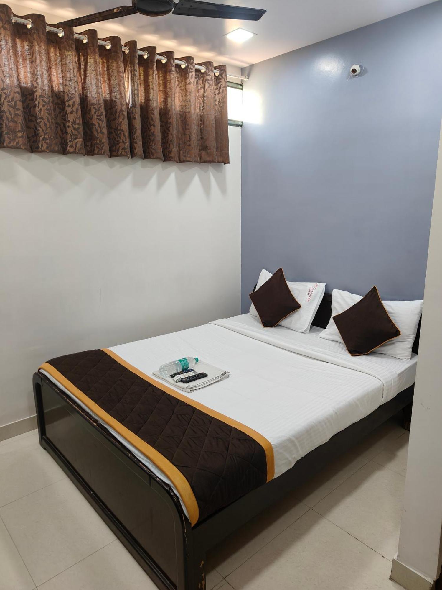 Hotel Golden Arch Bangalore Luaran gambar