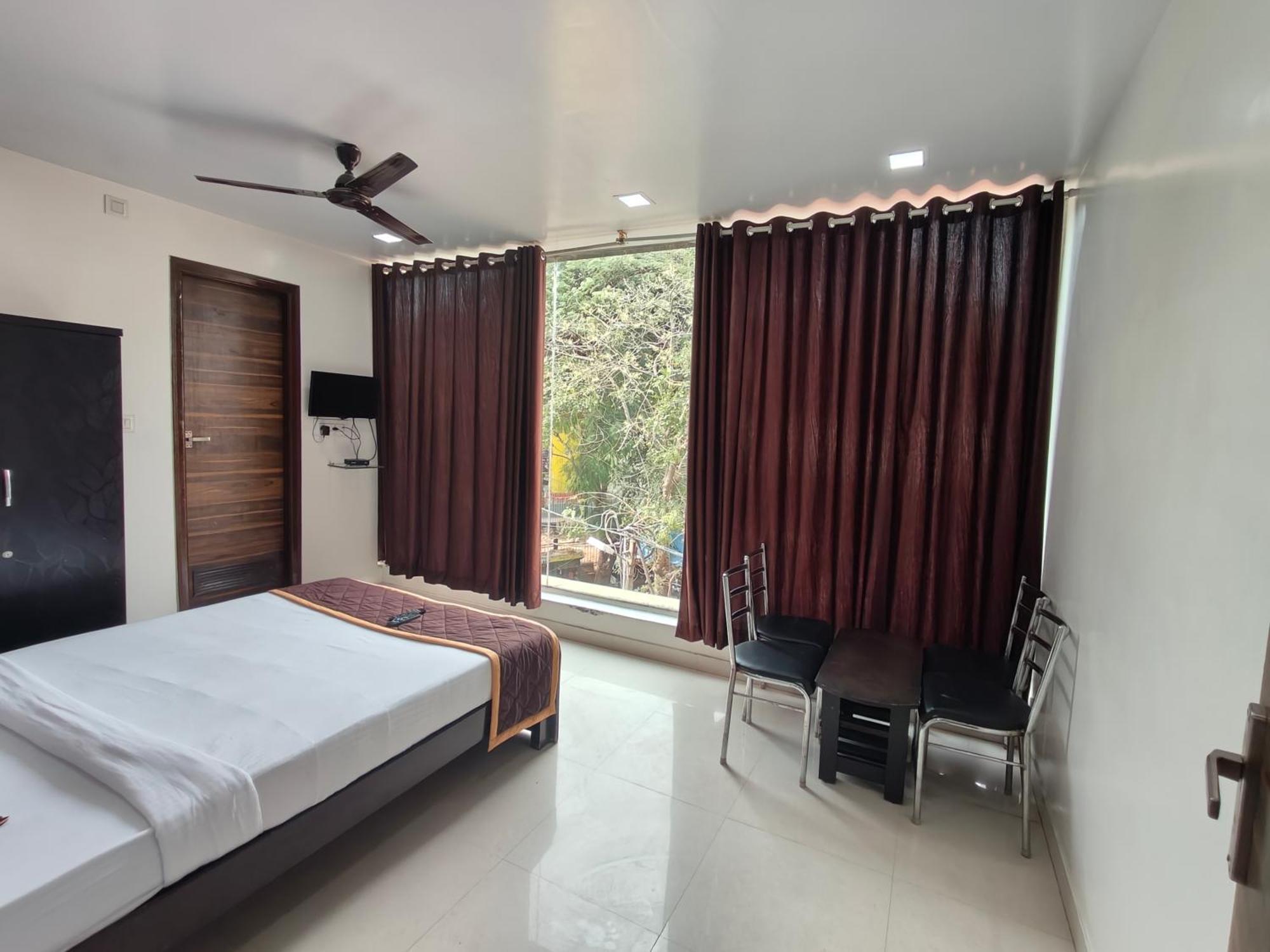 Hotel Golden Arch Bangalore Luaran gambar