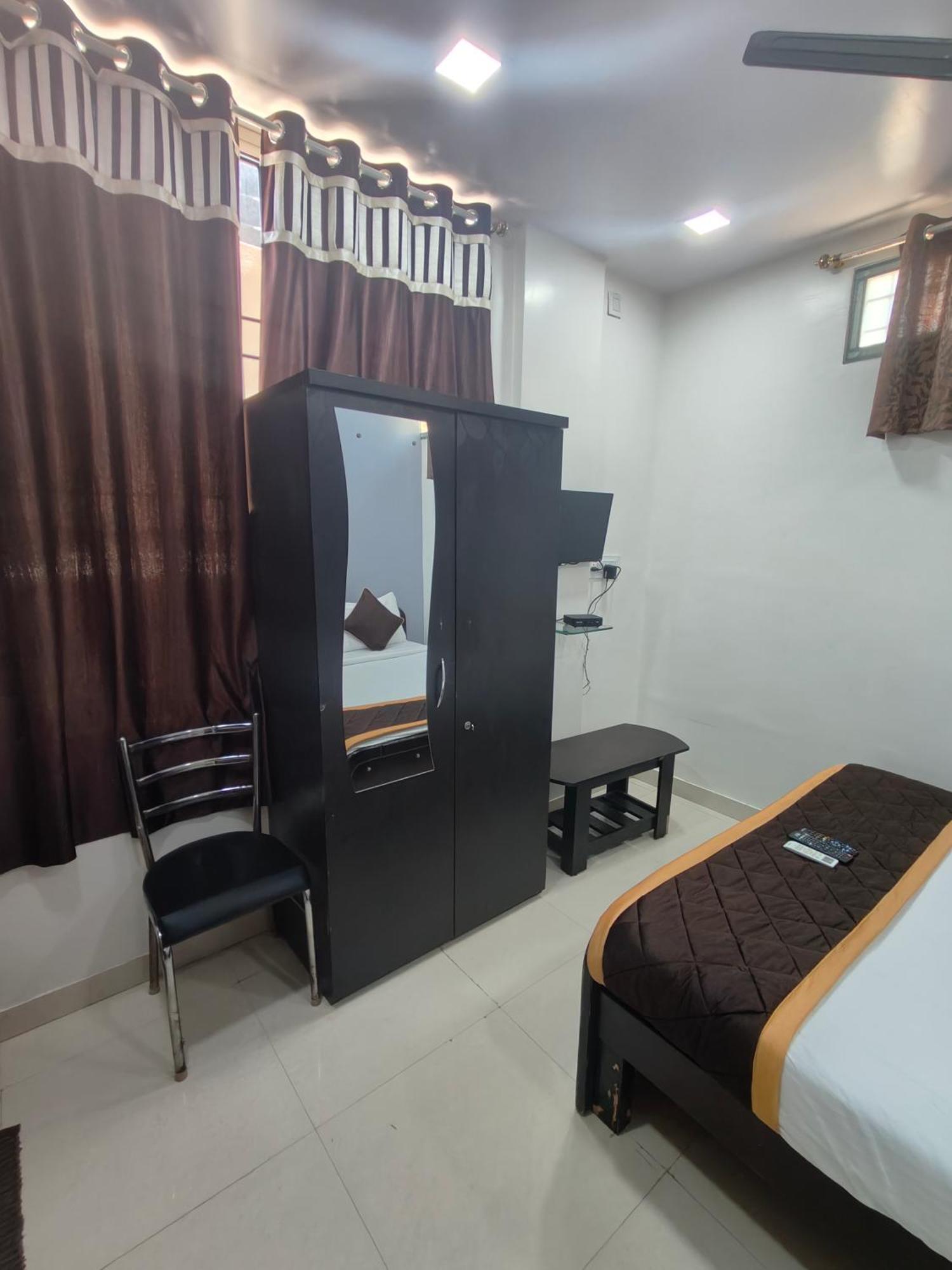 Hotel Golden Arch Bangalore Luaran gambar